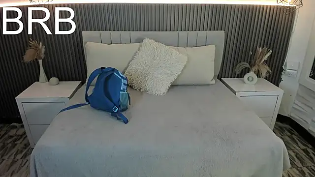 SHANONCLARK online show from September 2025 07:04:01 PM