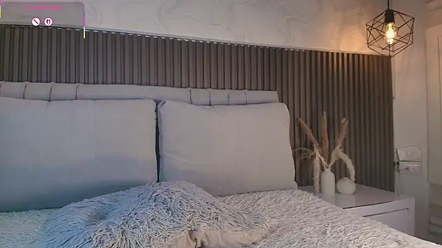 SHANONCLARK online show from March 2026 07:10:01 PM