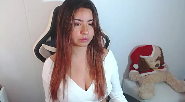 Snapshot of alice_middlee chatting on December 2024 06:53:02 PM alice middlee online show from December 2024 06:53:02 PM