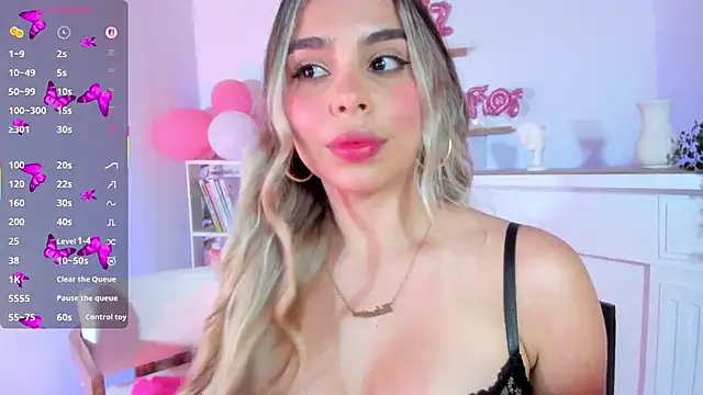 Snapshot of crisbell_lopez chatting on June 2026 12:37:01 AM crisbell lopez online show from June 2026 12:37:01 AM