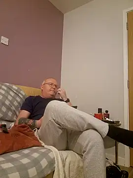 FriendlyDave online show from February 2025 11:06:01 PM