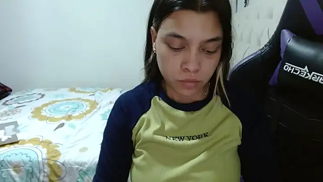 Snapshot of LuisaReyes_2911 chatting on June 2026 02:03:01 AM LuisaReyes 2911 online show from June 2026 02:03:01 AM