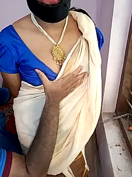 Snapshot of Mallu-Gayathri_Arun chatting on February 2025 06:33:01 AM Mallu-Gayathri Arun online show from February 2025 06:33:01 AM