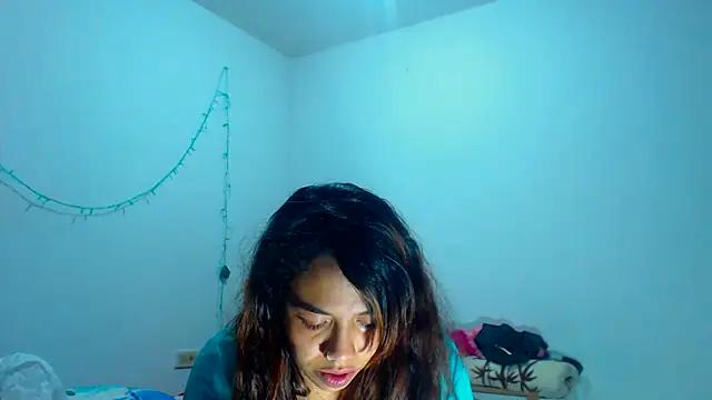 Snapshot of AmaraRoberts420 chatting on December 2024 01:03:01 AM AmaraRoberts420 online show from December 2024 01:03:01 AM