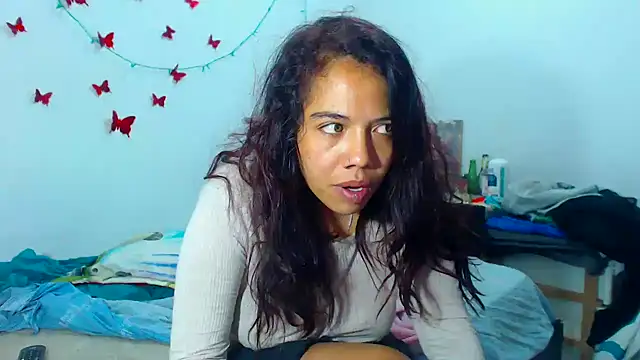Snapshot of AmaraRoberts420 chatting on December 2024 05:40:02 PM AmaraRoberts420 online show from December 2024 05:40:02 PM