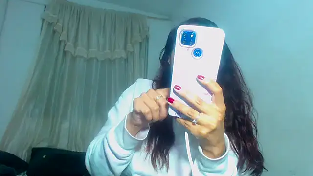 Snapshot of AmaraRoberts420 chatting on January 2025 11:55:01 PM AmaraRoberts420 online show from January 2025 11:55:01 PM