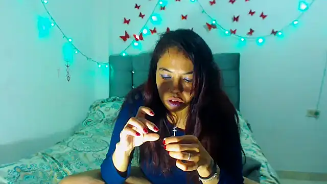 Snapshot of AmaraRoberts420 chatting on January 2025 05:59:02 AM AmaraRoberts420 online show from January 2025 05:59:02 AM