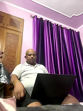 Snapshot of Dick_6inches chatting on October 2025 03:33:02 PM Dick 6inches online show from October 2025 03:33:02 PM