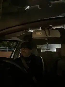 Snapshot of Dick_6inches chatting on October 2025 12:40:02 PM Dick 6inches online show from October 2025 12:40:02 PM