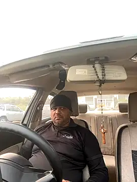 Snapshot of Dick_6inches chatting on October 2025 02:12:01 AM Dick 6inches online show from October 2025 02:12:01 AM