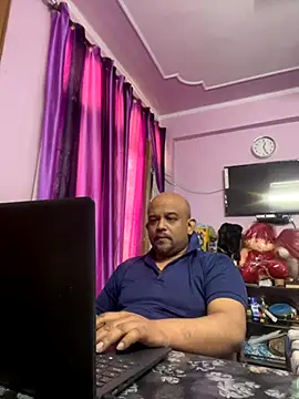 Snapshot of Dick_6inches chatting on November 2025 06:55:01 AM Dick 6inches online show from November 2025 06:55:01 AM