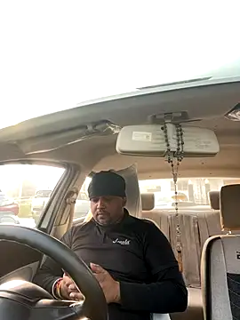 Snapshot of Dick_6inches chatting on November 2025 02:45:02 AM Dick 6inches online show from November 2025 02:45:02 AM