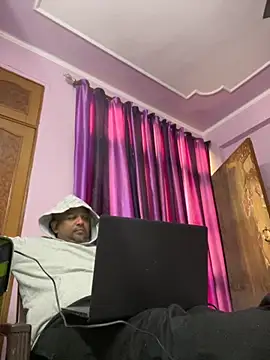 Snapshot of Dick_6inches chatting on November 2025 05:07:01 AM Dick 6inches online show from November 2025 05:07:01 AM