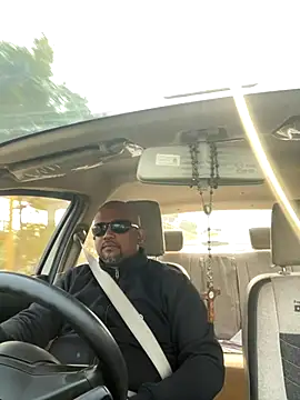 Snapshot of Dick_6inches chatting on December 2025 06:41:01 AM Dick 6inches online show from December 2025 06:41:01 AM