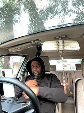 Snapshot of Dick_6inches chatting on December 2025 04:29:01 AM Dick 6inches online show from December 2025 04:29:01 AM