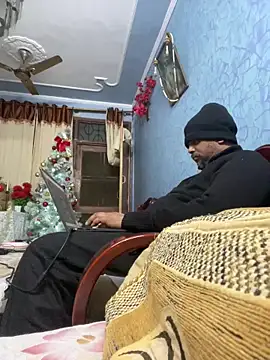 Snapshot of Dick_6inches chatting on December 2025 03:18:02 PM Dick 6inches online show from December 2025 03:18:02 PM