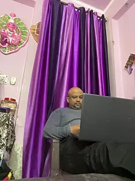 Snapshot of Dick_6inches chatting on February 2026 03:43:01 AM Dick 6inches online show from February 2026 03:43:01 AM