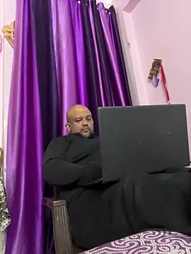 Snapshot of Dick_6inches chatting on February 2026 05:14:01 AM Dick 6inches online show from February 2026 05:14:01 AM