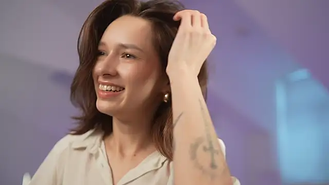 Snapshot of VivianLy_ chatting on January 2025 11:03:02 AM VivianLy online show from January 2025 11:03:02 AM