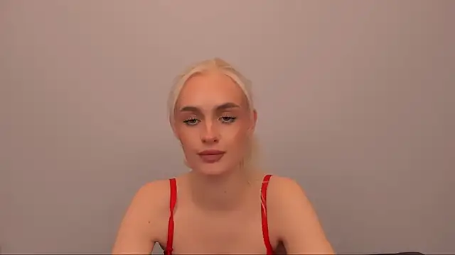 OliviaKisss online show from December 2025 07:20:02 PM