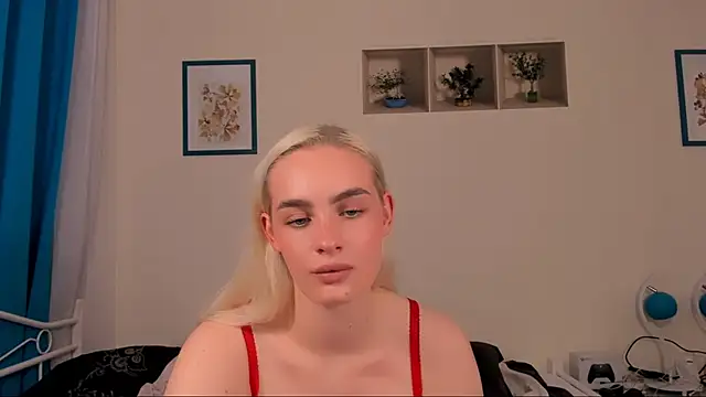 OliviaKisss online show from April 2026 05:51:01 PM