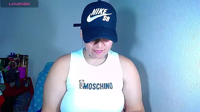 Yessi rousse online show from December 2024 03:53:01 AM