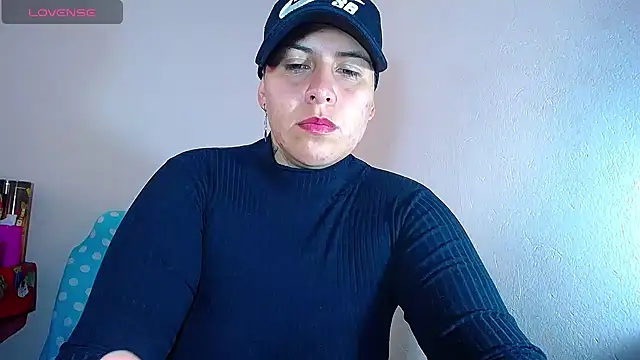 Yessi rousse online show from December 2024 03:26:01 PM