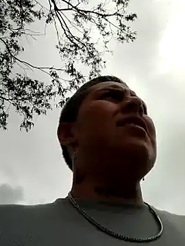 Yessi rousse online show from February 2025 05:38:02 PM