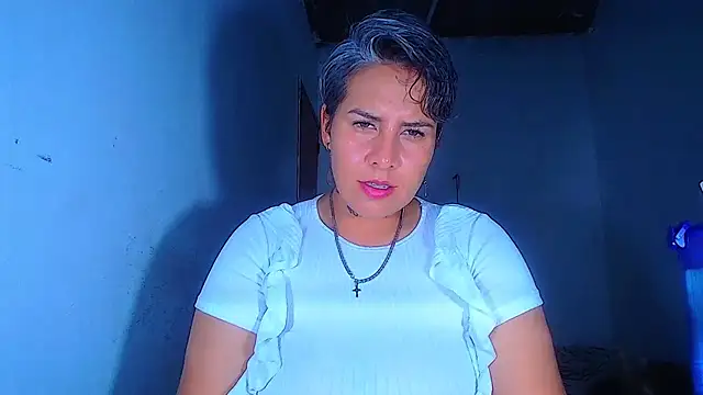Snapshot of Yessi_rousse chatting on July 2026 03:17:01 PM Yessi rousse online show from July 2026 03:17:01 PM