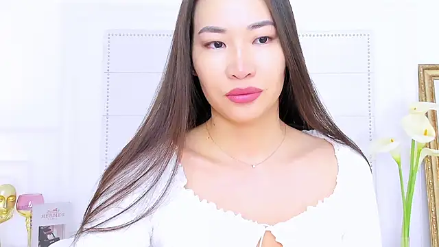 NaomiYuu online show from March 2025 02:27:01 AM