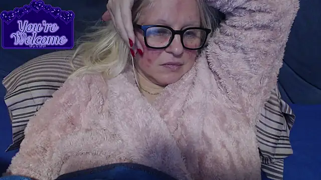 martachatte online show from April 2026 07:00:01 PM