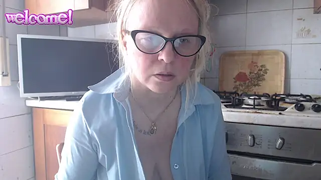 martachatte online show from April 2026 10:10:01 AM