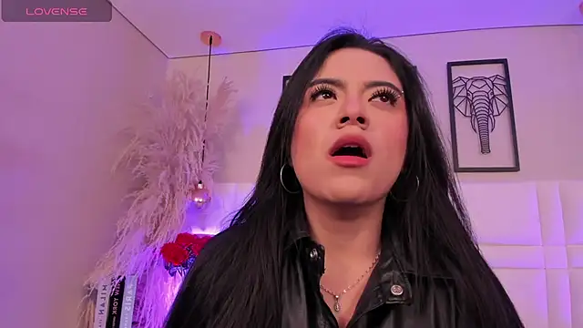 Rebeca jones online show from November 2025 12:05:02 PM