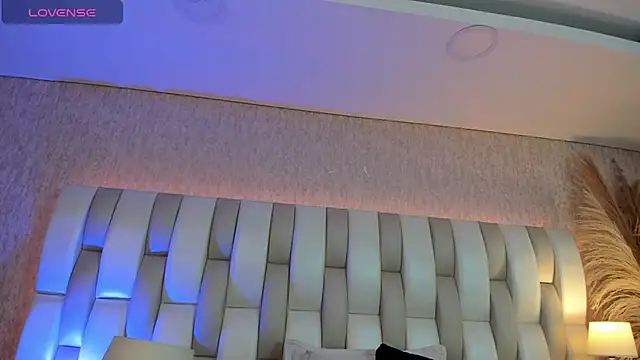 Rebeca jones online show from March 2026 12:21:01 PM