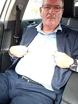 stiffandlubedxh online show from March 2025 09:43:02 PM