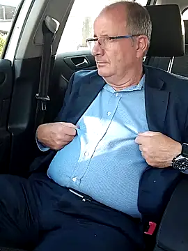 stiffandlubedxh online show from March 2025 07:35:02 AM