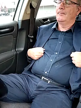 stiffandlubedxh online show from March 2025 09:05:02 PM