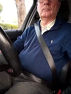 stiffandlubedxh online show from April 2026 09:39:33 PM