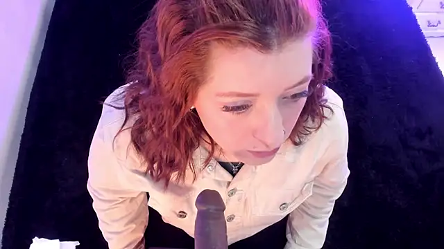 JulietaAlves online show from November 2025 11:00:02 AM