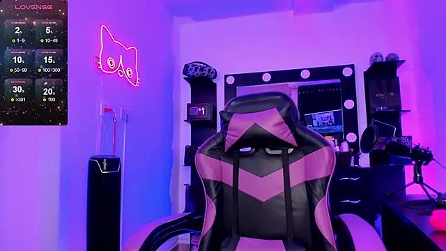 miss kitty online show from April 2026 12:22:02 AM