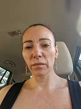 Snapshot of milflovelyxxx chatting on June 2026 06:25:02 AM milflovelyxxx online show from June 2026 06:25:02 AM