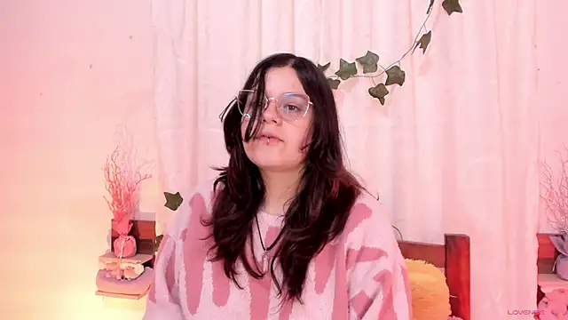 Mey moon online show from February 2025 07:16:01 PM