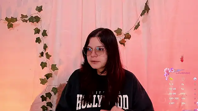 Mey moon online show from March 2025 10:15:01 PM