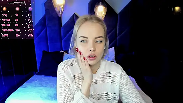 StephanieSweety online show from February 2025 07:15:02 PM