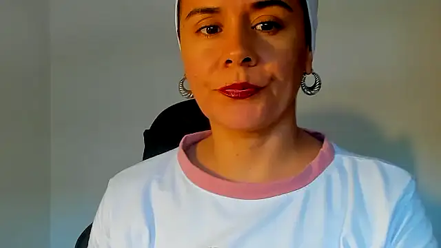 Snapshot of Sami_Hotie1 chatting on November 2025 09:25:02 PM Sami Hotie1 online show from November 2025 09:25:02 PM