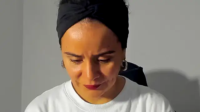 Snapshot of Sami_Hotie1 chatting on November 2025 08:51:01 PM Sami Hotie1 online show from November 2025 08:51:01 PM