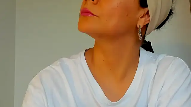 Snapshot of Sami_Hotie1 chatting on November 2025 09:47:01 PM Sami Hotie1 online show from November 2025 09:47:01 PM