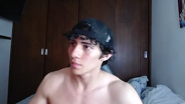 aresholland online show from February 2025 03:54:01 AM