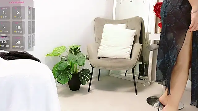 missmiamore online show from January 2025 07:34:01 PM