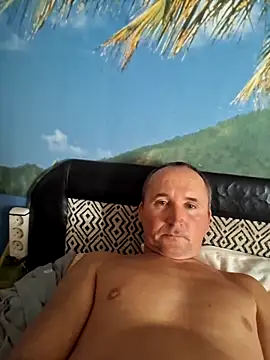 Snapshot of BlondeMisi chatting on October 2025 12:04:02 PM BlondeMisi online show from October 2025 12:04:02 PM